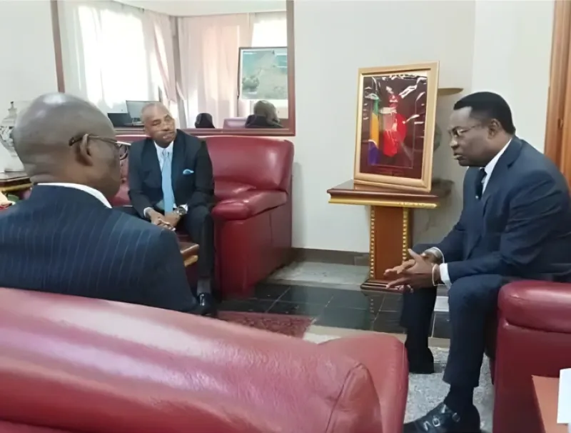 Fernand Paulin Joumas dit Salamba, maire de Franceville