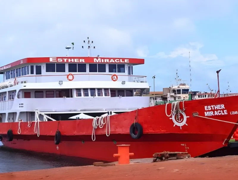 Bateau Esther Miracle