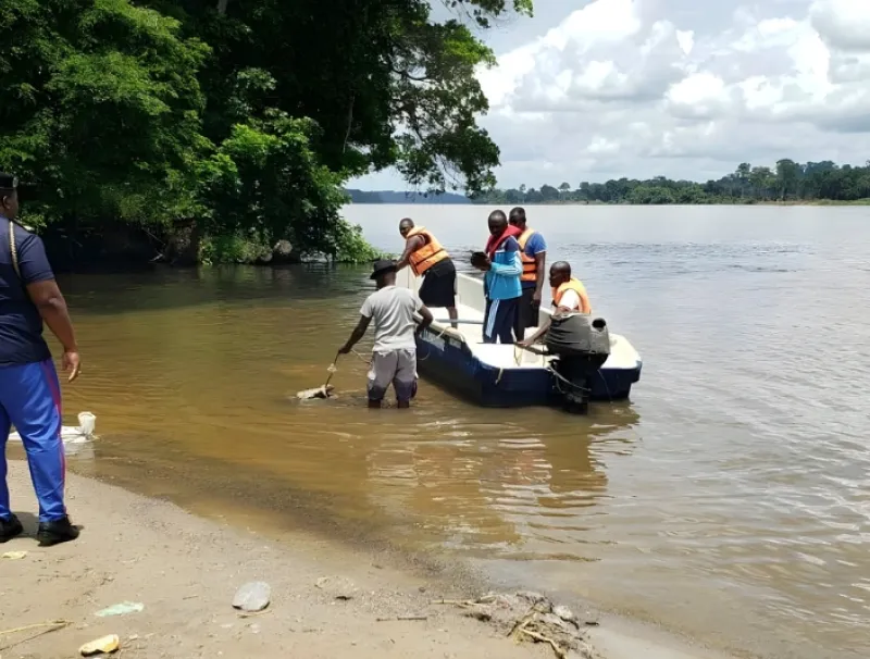 Lac Biweni à Lambaréné