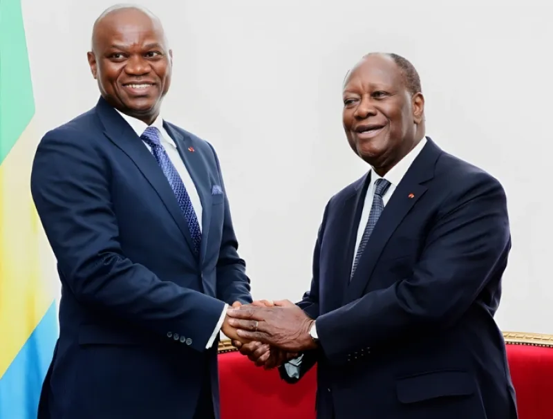 Brice Clotaire Oligui Nguema, président du Gabon et Alassane Dramane Ouattara, président de la Côte d'Ivoire 