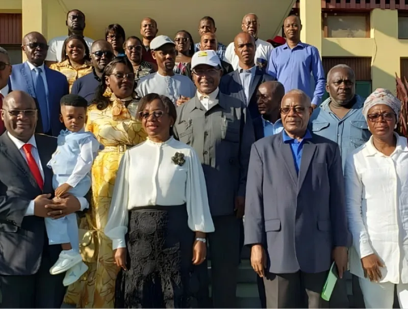 Personnel de l'hopital Schweitzer de lambaréné