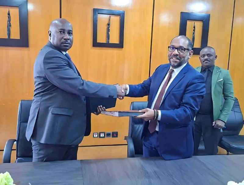 La convention entre l’ANUTTC et la FMCT prévoit le lancement des études de faisabilité. ©  Adjaï Ntoutoume