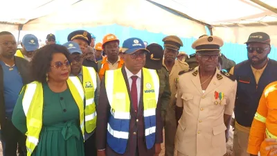 Visite du chantier de construction du Centre de pêche de Donguila par Le ministre de la Mer, de la Pêche et de l’économie bleue, Aimé Martial Massamba