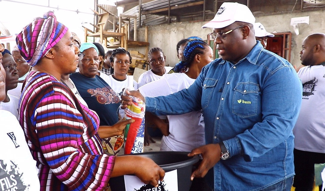 “Les enfants du pays” au secours des commerçantes du marché d'Akébé