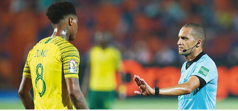 Mondial-2022 : le très "controversé" Redouane Jiyed parmi les huit arbitres africains