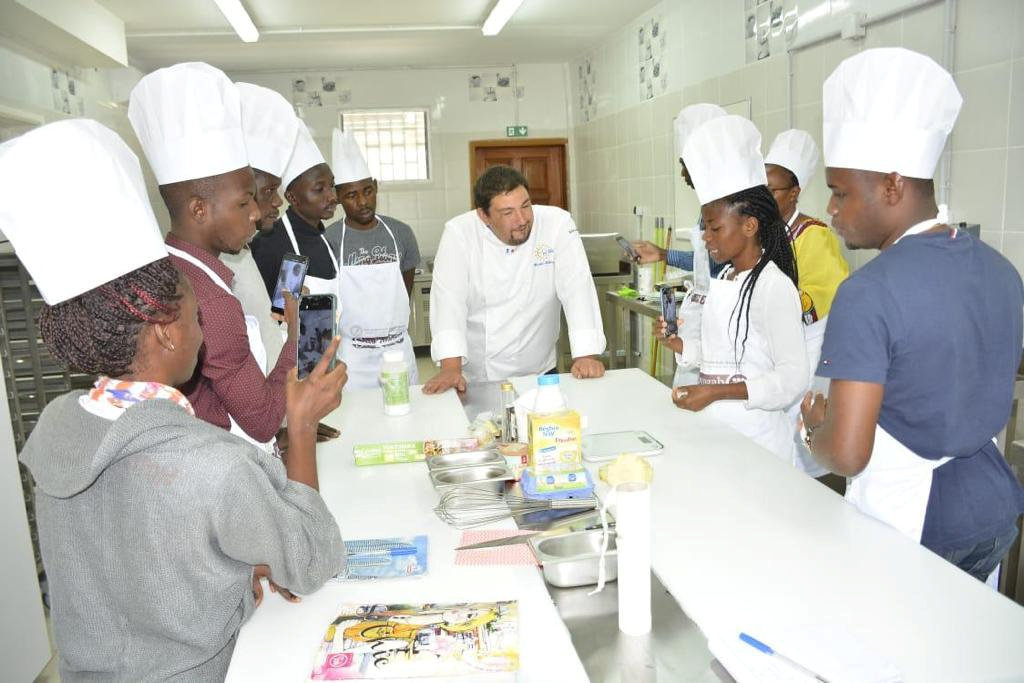 Hôtellerie et restauration : 100 jeunes gabonais en formation