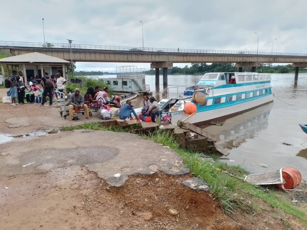 Lambaréné/Navigation fluviale : la colère des passagers d'Onangue-Voyage