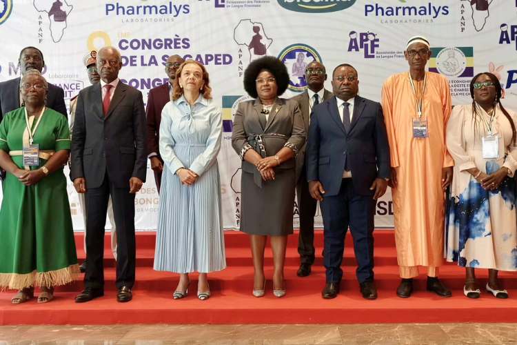 Participants au 9e Congrès de la Sogaped