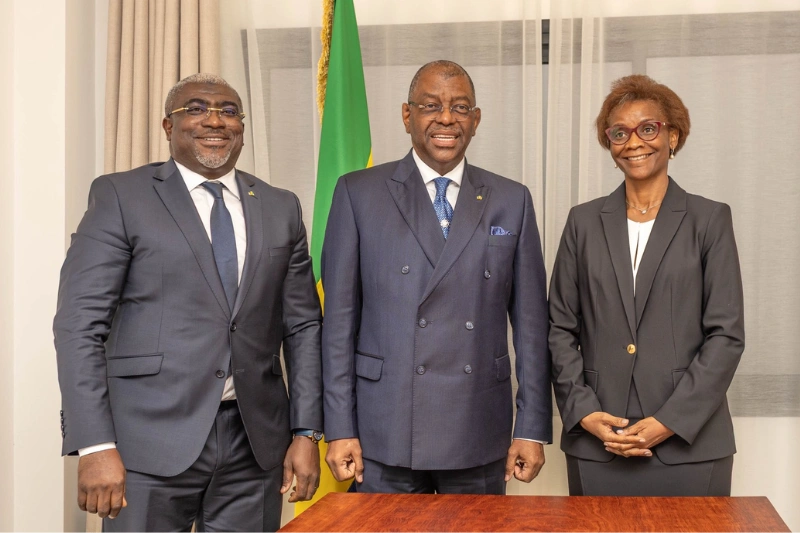 Abdu Razzaq Guy Kambongo, Barro Chambrier et Louise Mvono. © DR