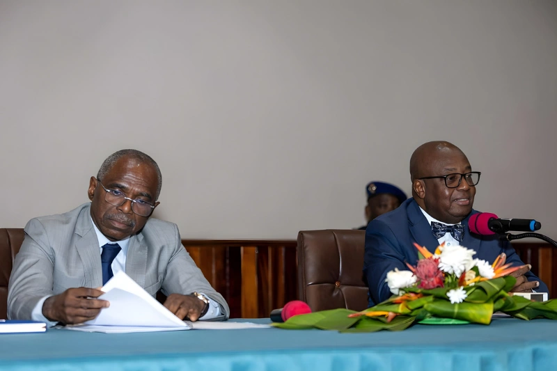 Adrien Nguema Mba, Ministre de l’Intérieur et François Ndong Obiang, ministre de la réforme