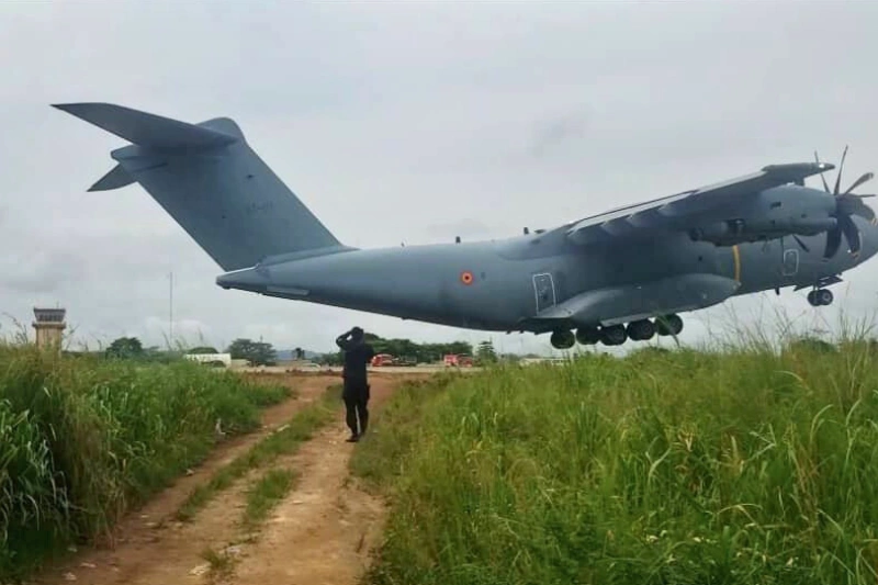 Lambaréné : quid d'un aéroport rattrapé par la ville ?