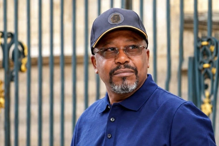 Alain Claude Bilie-By-Nzé, président du parti Ensemble pour le Gabon (EPG)