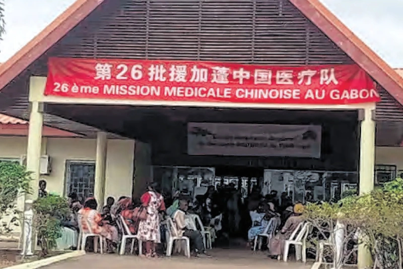 Tchibanga : des médecins chinois au chevet des populations