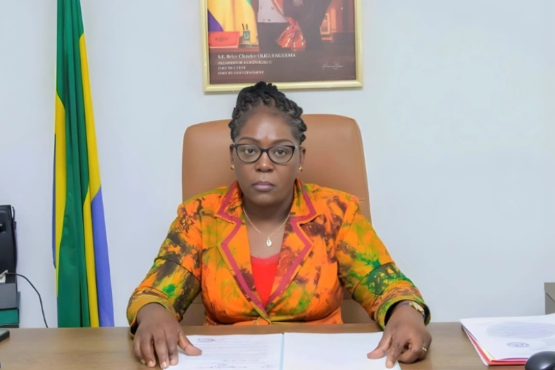 Armande Longo-Moulengui, ministre des Affaires sociales