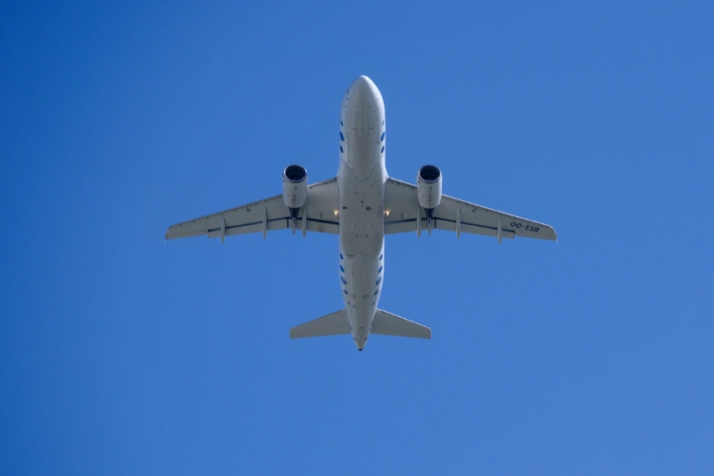 Billets d’avion : la flambée des prix prive de nombreux Gabonais de retrouvailles familiales