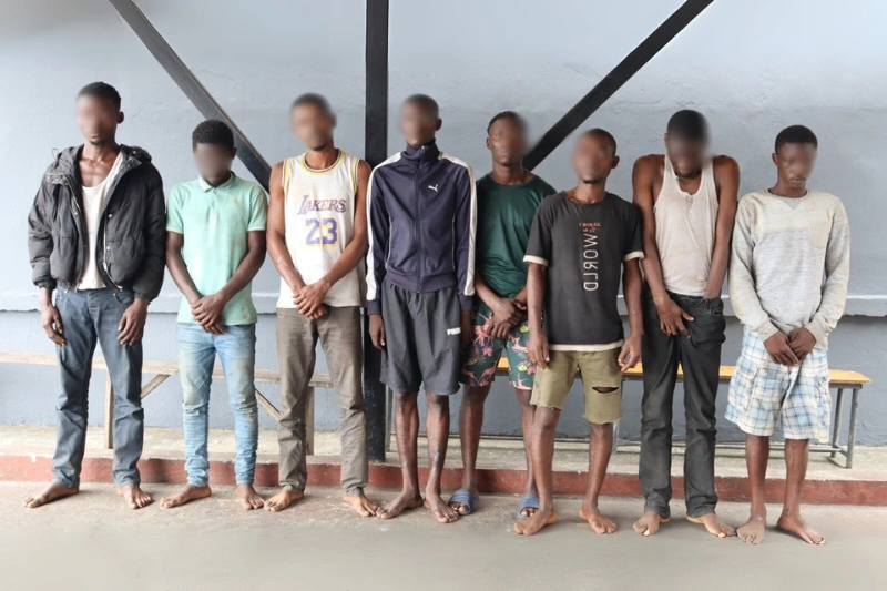 Awax Mabende et ses compagnons à la Police Judiciaire