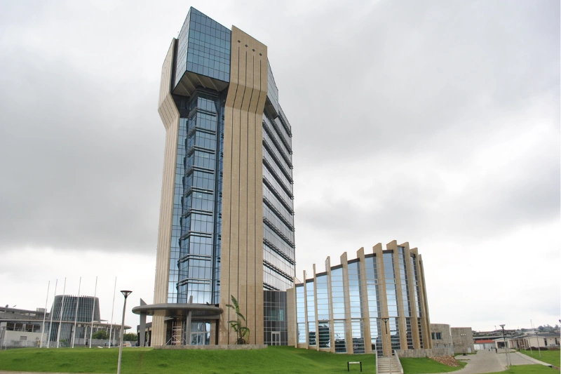 Le siège de la BEAC à Libreville. © DR