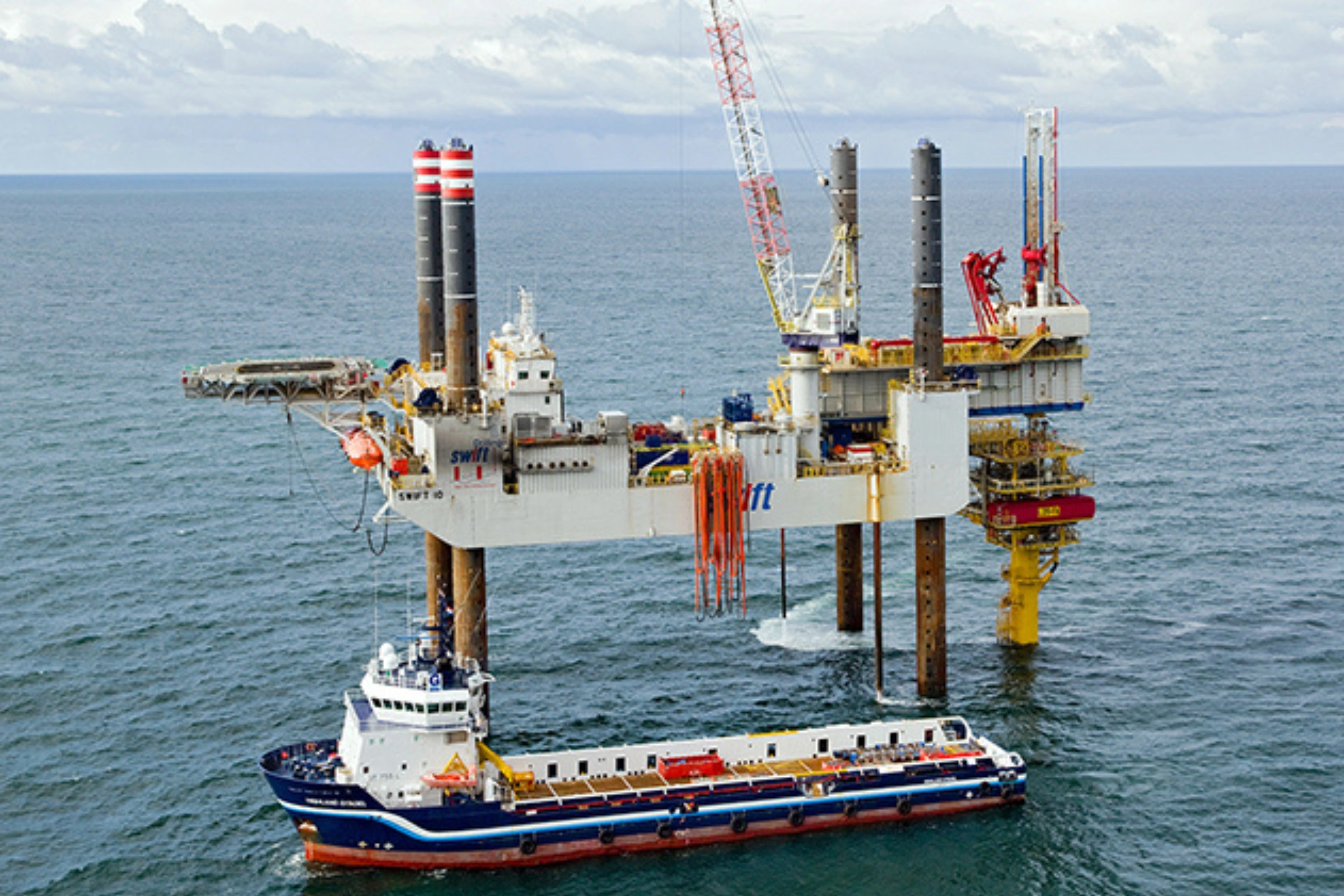 Une vue des deux plateformes élévatrices Atla et Balder acquises par BW Energy en 2020