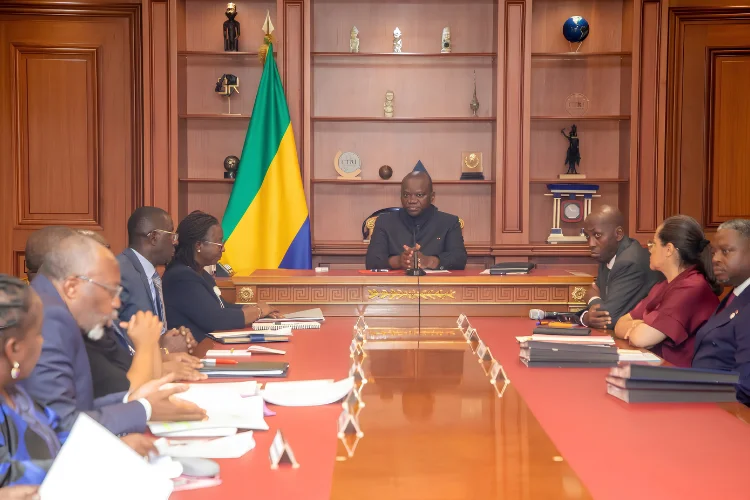 Brice Clotaire Oligui Nguema, président du Gabon, lors de la rencontre avec les acteurs du corps judiciaire.