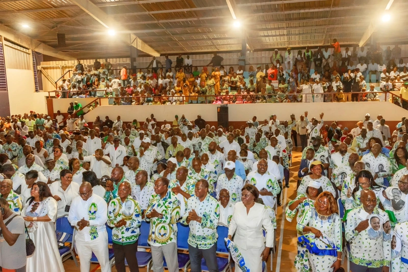 Membres du Parti démocratique gabonais (PDG)