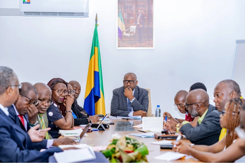 Supérieur : le ministre et les partenaires sociaux relancent le dialogue