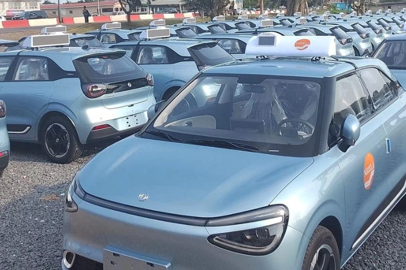 Projet Dzela : une convention avant d'exploiter les premiers taxis verts de Libreville