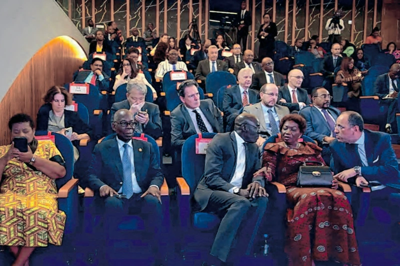 Réseaux sociaux : un Forum national pour refonder l'encadrement du numérique