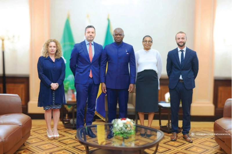 Une phase de l’audience que le chef de l’État, Brice Clotaire Oligui Nguema, a accordée à l’ambassadeur d’Italie au Gabon, Stefano Moscatelli.