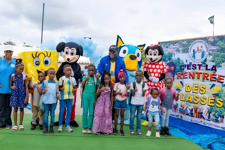 Plus de 1 500 kits scolaires distribués aux enfants à Port-Gentil