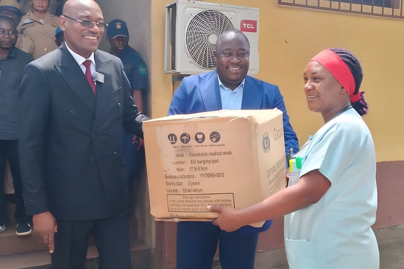 Mounana : le député et le maire multiplient les dons au profit des populations