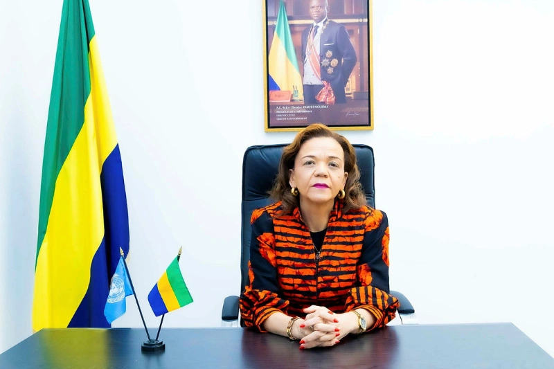  Pr Elza Joséphine Nkana Ayo-Bivigou