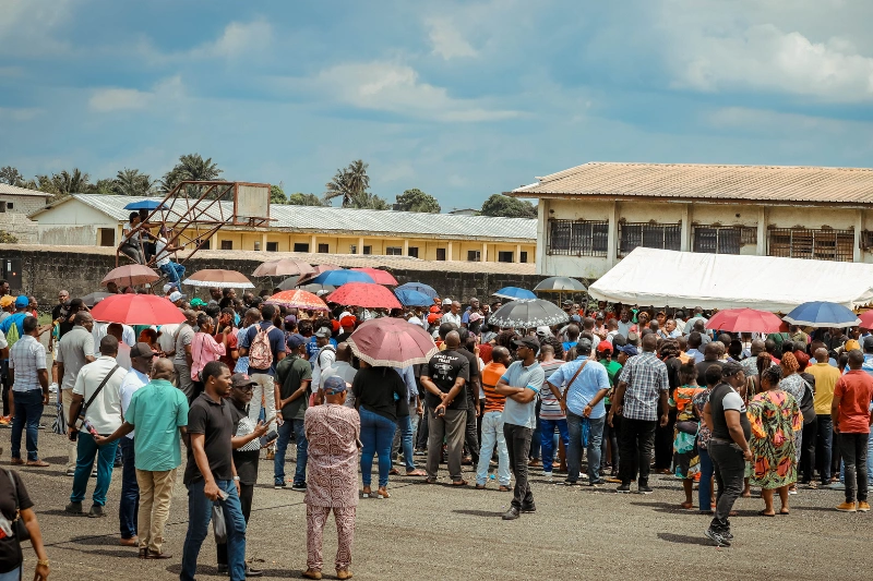 Education : l'impossible “régularisation massive et immédiate”