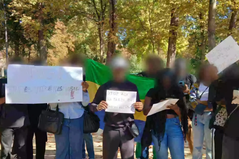 Étudiants gabonais à l’étranger : un cri d’alarme face aux retards de bourses