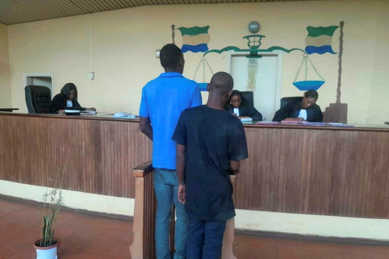 Fredi Moussadji Kassa et Léon Ndoumoutsey mis en examen pour détention illégale et vente de chanvre indien