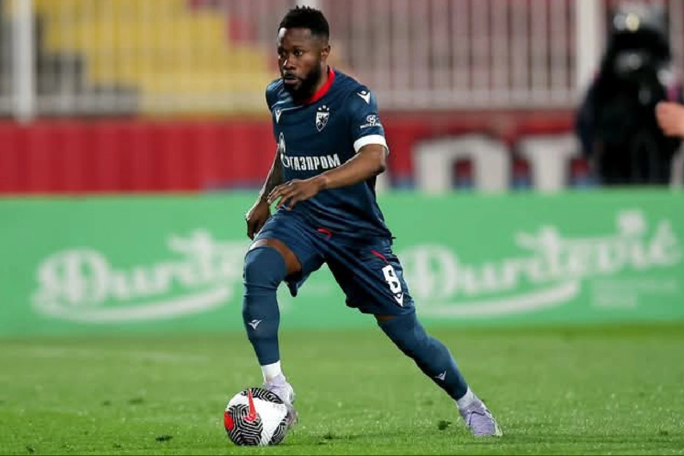 Huitième passe décisive de la saison pour Guelor Kanga.