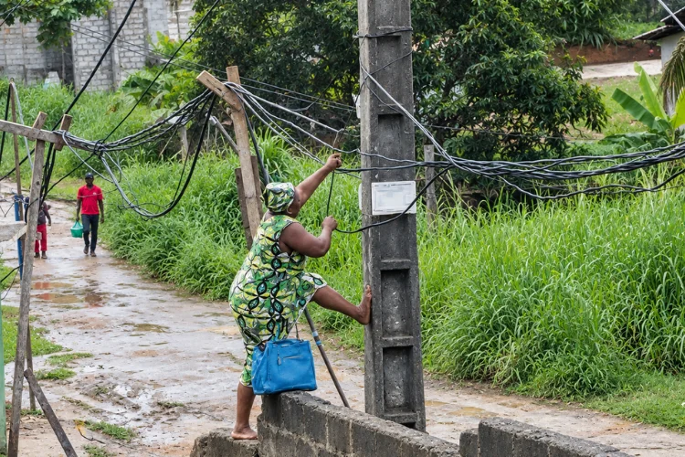 Bizango-Rails : les câbles électriques menacent la vie des riverains