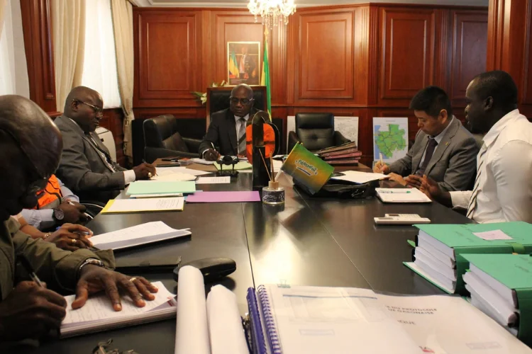 Lambert Mouvinde Millot, ministre des Travaux publics