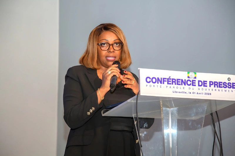 Laurence Ndong, ministre de la fonction publique