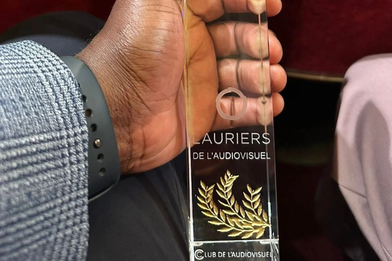 Cinéma : la série gabonaise Le chic, le choc, l’échec sacrée au Laurier de l’audiovisuel 