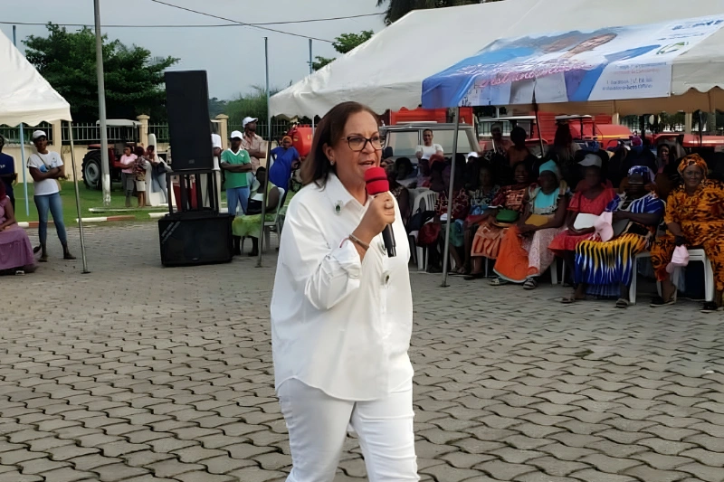 Lambaréné : la députée Madeleine Berre remercie son électorat