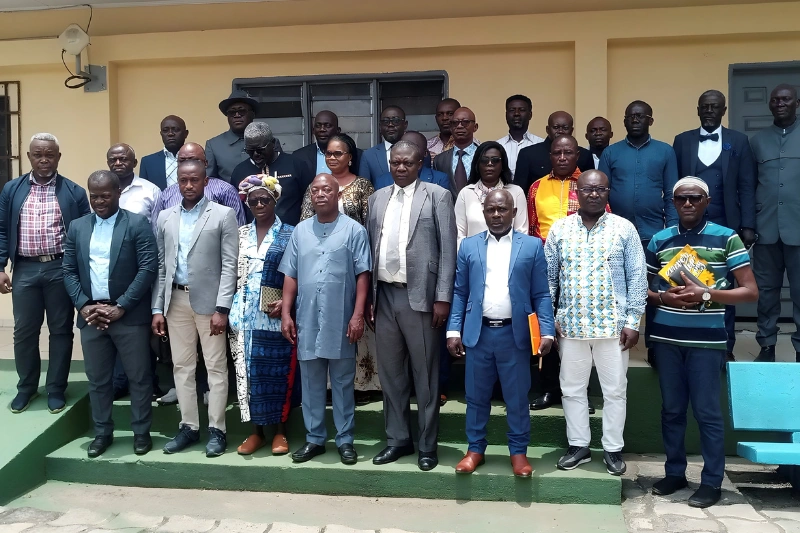 Marchés publics : campagne d'explication à Tchibanga