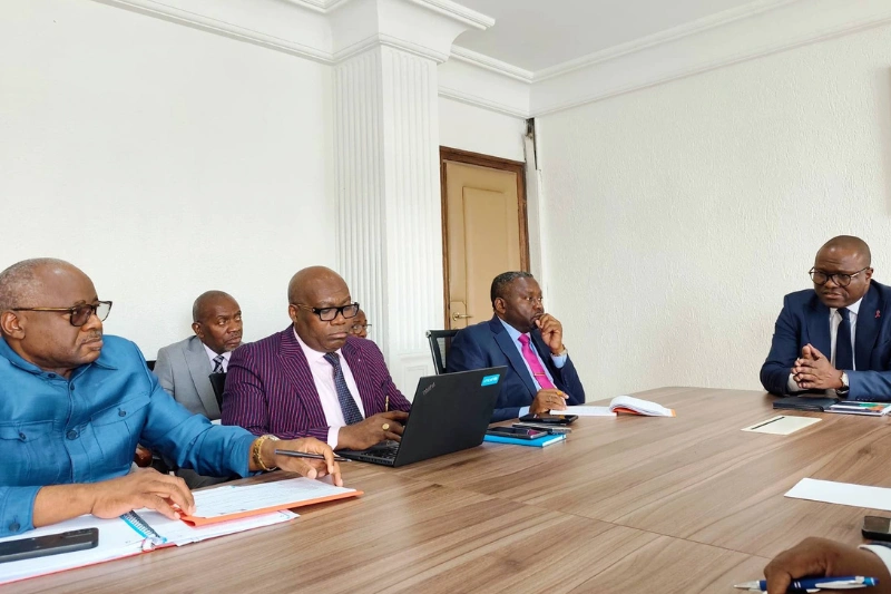 Éducation : le gouvernement face à la grogne des syndicats