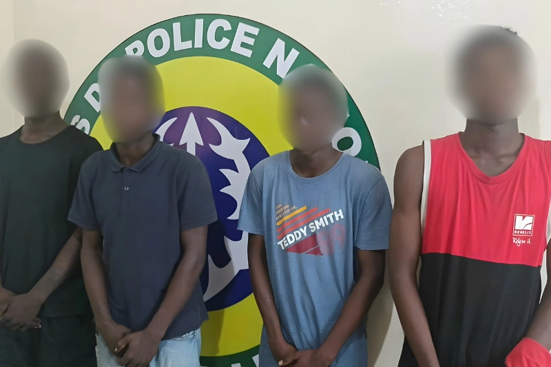 Mandikou Me Digabe Géraud Dani, Ozavino Jérémy , Douckagha Bayonne Emmanuel (21 ans) et Mabedi Lauriant David (20 ans), les présumés meurtriers de Jordan Vivien Olendji 