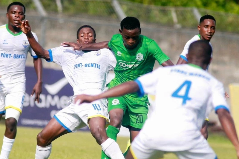 National-Foot 1 : qui de "Manga" ou de Mandji remportera le titre ?