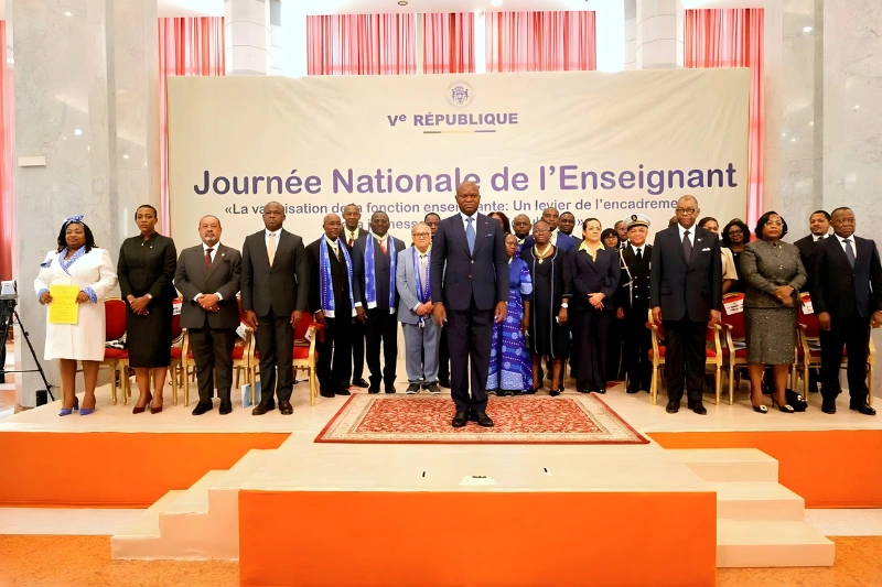 Le chef de l’Etat et les membres du gouvernement, lors de la Journée national de l’enseignant