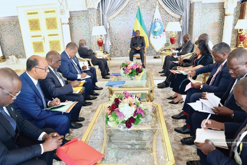 Brice Clotaire Oligui Nguema s’est entretenu avec une délégation des responsables de la Setrag et Eramet.