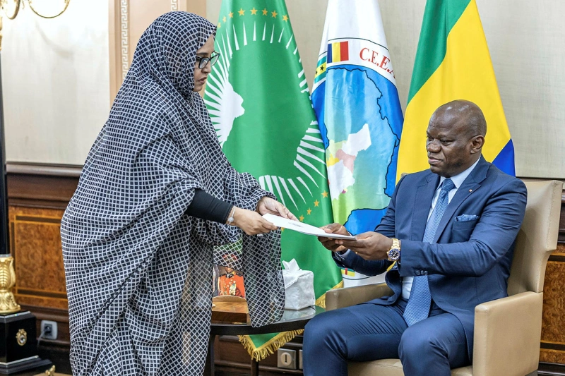 Brice Clotaire Oligui Nguema, président du Gabon et Messouda Bahama Mohamed Laghdaf