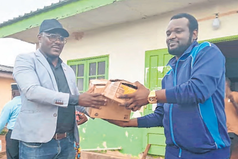 Mimongo : le bon geste du député Pacôme Idyatha Nguimbi