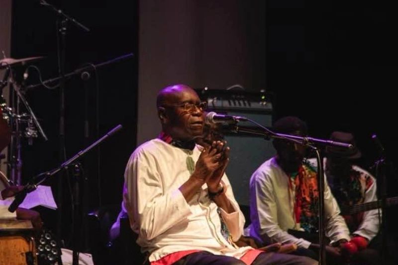 Musique : Pierre Claver Akendengué jouera à Omboué, le 1er août