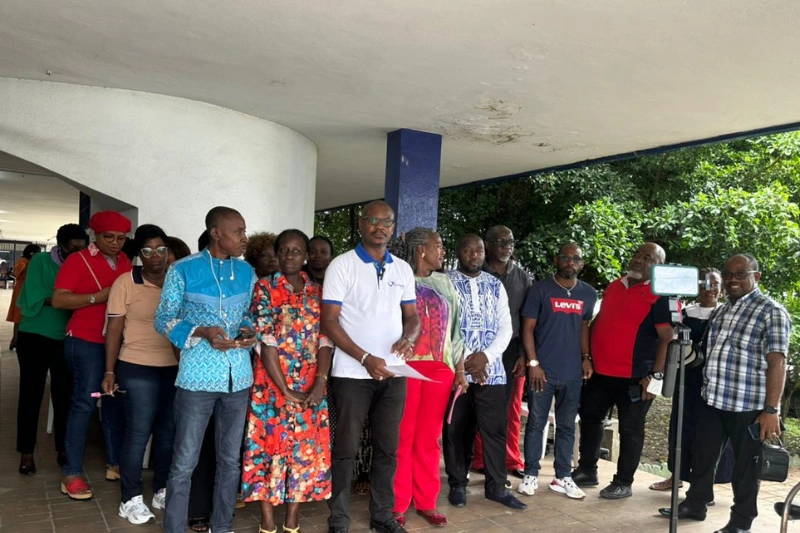 Poste SA : les agents réclament 3 mois d’arriérés de salaires